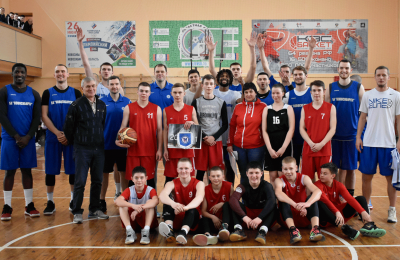 Баскетбольный клуб «Новосибирск» провёл мастер-класс для чулымских спортсменов