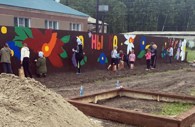 Песок из Ордынки привезли в Михайловку для детской площадки