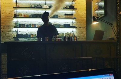 Горький дым. История продавца сигарет