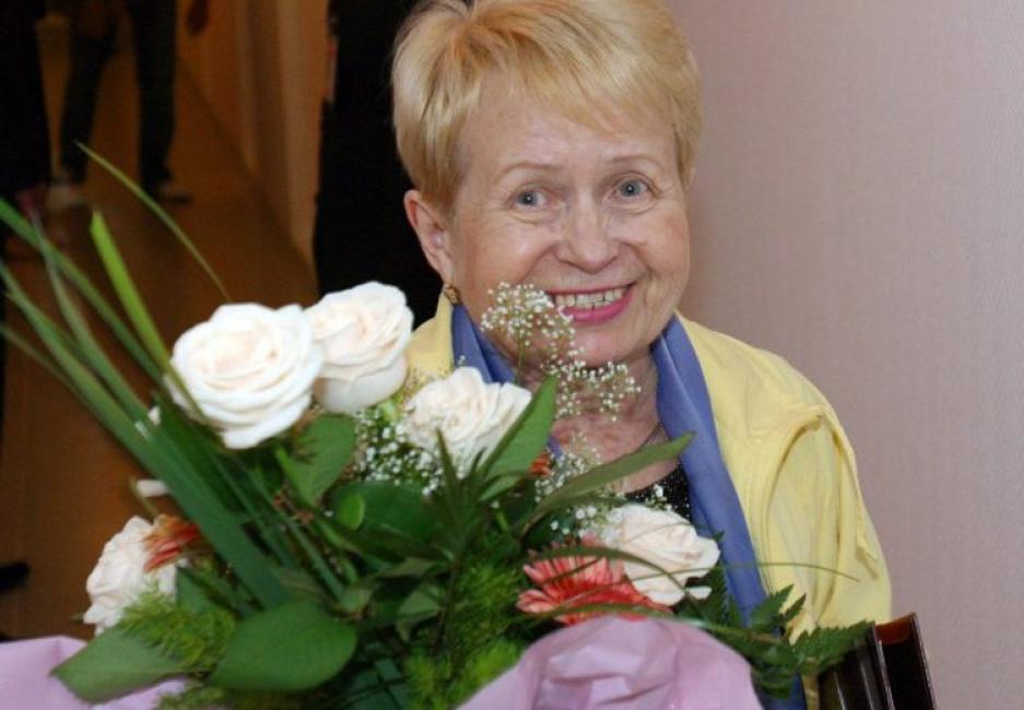 Александра пахмутова биография личная жизнь