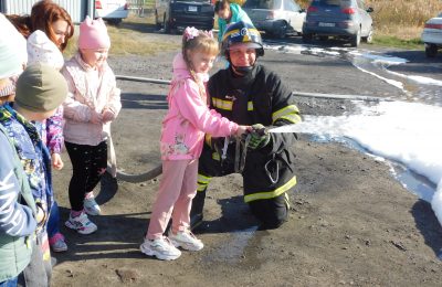 14 «Звездочек» побывали на экскурсии в пожарном поезде станции Чулымская