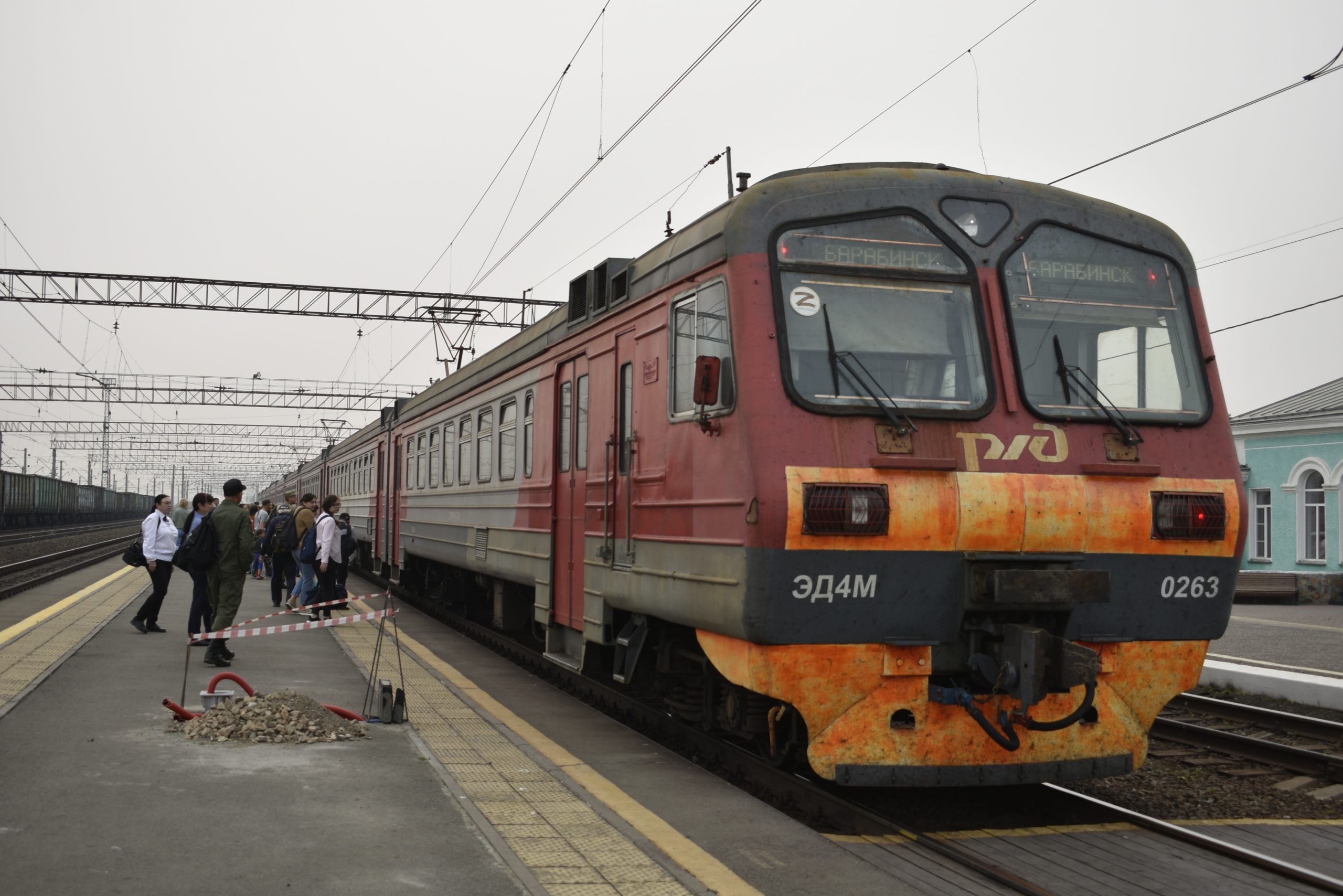 Станция Чулымская. Негативное воздействие от электропоездов. Поезд новосибирск татарская