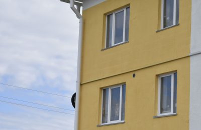 Сдачу нового дома на улице Кожемякина в Чулыме сдвинули с марта на июнь