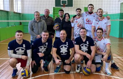 21 января в поселке Базово прошли соревнования по волейболу на приз Анатолия Максимова