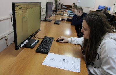 500 школьников пройдут профессиональные пробы в IT по гранту Правительства Новосибирской области
