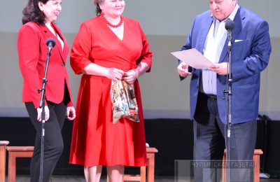 Лучших работников культуры Чулымского района наградили накануне профессионального праздника