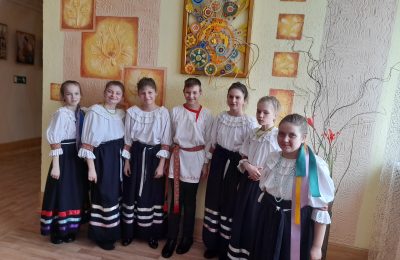 Детский фольклорный  коллектив «Зоренька» из Чулыма стал дипломантом областного конкурса
