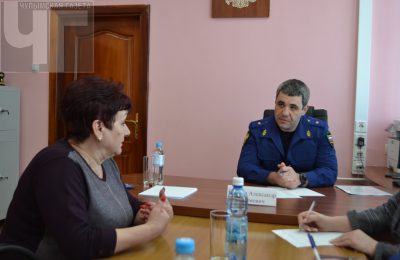 Прокурор Новосибирской области Александр Бучман провёл личный приём граждан в Чулыме