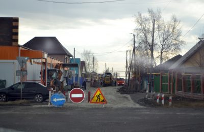 Дорогу на Комсомольской в Чулыме доделают в мае. Какие улицы на очереди?