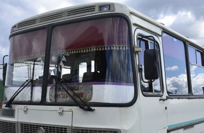 Автобусные рейсы в Чулыме продолжают отменять из-за нехватки водителей