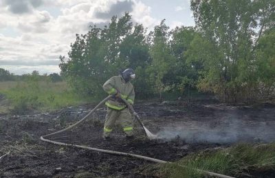 В Ужанихе общими силами ликвидировали крупный пожар