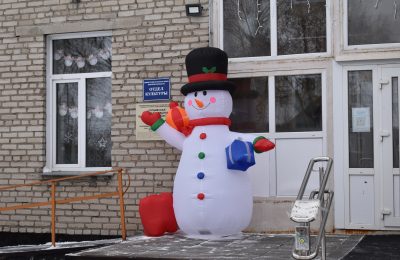 И Дракоша тоже. Новогодний утренник прошёл в детской библиотеке