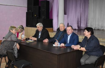 Единый день приёма провели депутаты в Чулымском районе