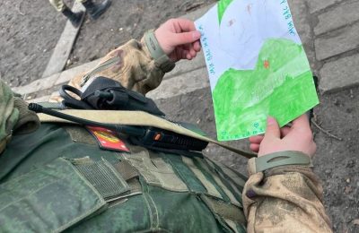 Кокошинские ученики получили видеописьмо от солдат