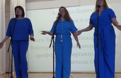 Учителя Чулымского района соревновались в чтении стихов и вокале на творческом фестивале