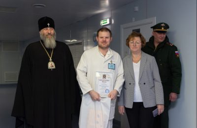 Новое медоборудование для госпиталя передала Новосибирская епархия
