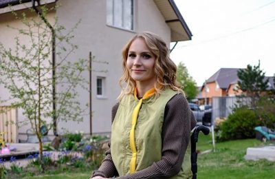 Участница из Новосибирской области поборется за победу в международном конкурсе дизайна адаптивной одежды