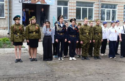 Смотр строя и песни состоялся в Базовской школе