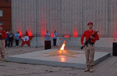 Чулымцы зажгли свечи в память о погибших солдатах Великой Отечественной
