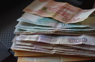 100 000 в месяц. В России вводятся ограничения на выдачу наличных
