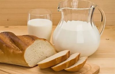 В Новосибирской области будут сдерживать цены на масло, молоко и хлеб