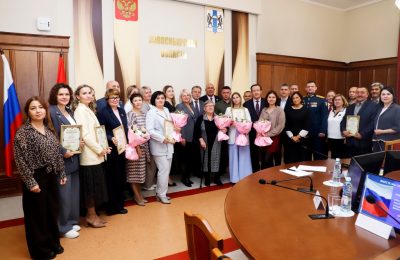 В Законодательном Собрании Новосибирской области наградили победителей конкурса «Волонтеры Отечества»