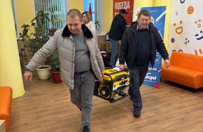Сбор гуманитарной помощи для СВО продолжается в чулымском Молодёжном центре