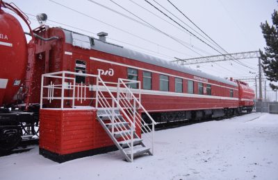 На выезд — 13 минут. Экскурсия в пожарный поезд