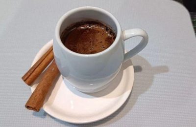 Кофе с корицей по четвергам