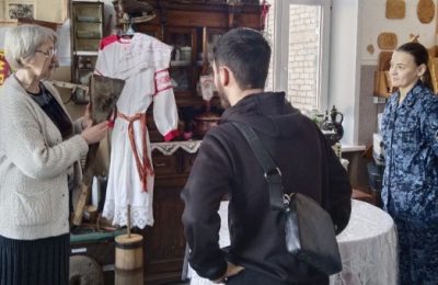 Исправляющиеся молодые люди посетили экскурсию в чулымском отделе краеведения