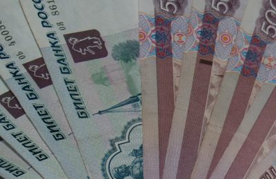 Фермер из Тогучина добровольно вернула деньги