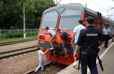 Депутаты  Законодательного  Собрания рассмотрели итоги оперативно-служебной деятельности  линейных органов МВД России