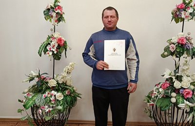Алина и Полина: первая в этом году двойня родилась в Чулыме