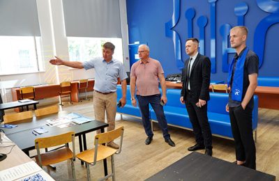 Колледж, школы, поликлиника: фракция «Единая Россия» ознакомилась с ходом работ на объектах народной программы в Новосибирске