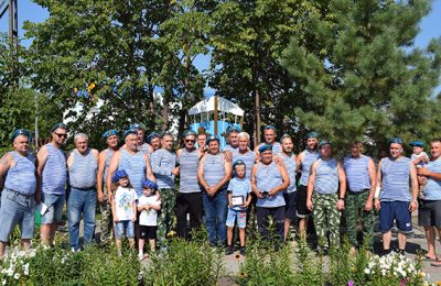 В Чулыме чествовали десантников