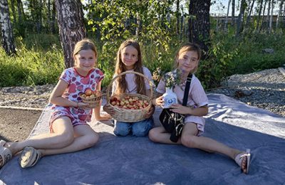Семейный пикник прошел в парке МЖК
